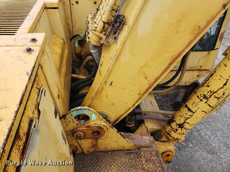 image for item EF9917 1984 Caterpillar 235 excavator