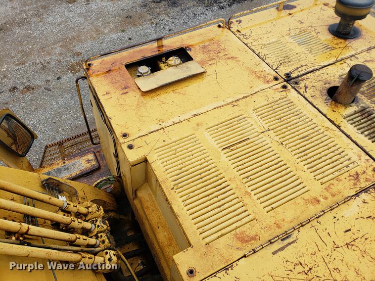 image for item EF9917 1984 Caterpillar 235 excavator