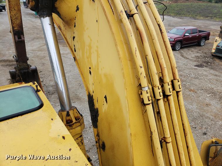 image for item EF9917 1984 Caterpillar 235 excavator