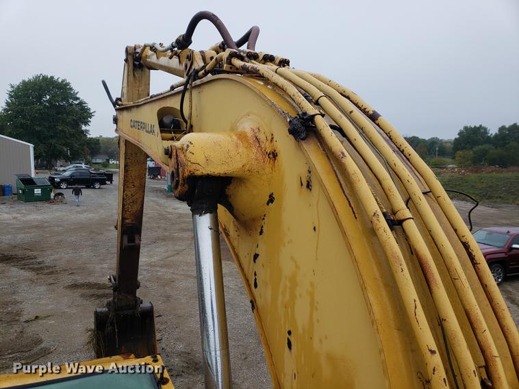 image for item EF9917 1984 Caterpillar 235 excavator