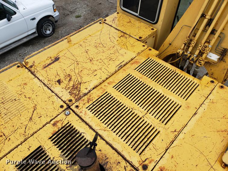 image for item EF9917 1984 Caterpillar 235 excavator