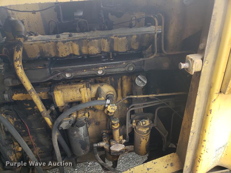 image for item EF9917 1984 Caterpillar 235 excavator