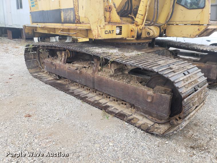 image for item EF9917 1984 Caterpillar 235 excavator