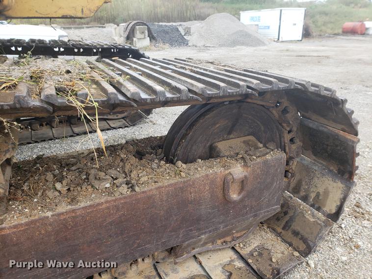 image for item EF9917 1984 Caterpillar 235 excavator