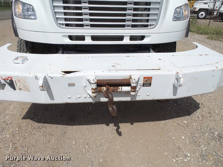 image for item EI9660 2010 Freightliner Business Class M2 digger derrick truck