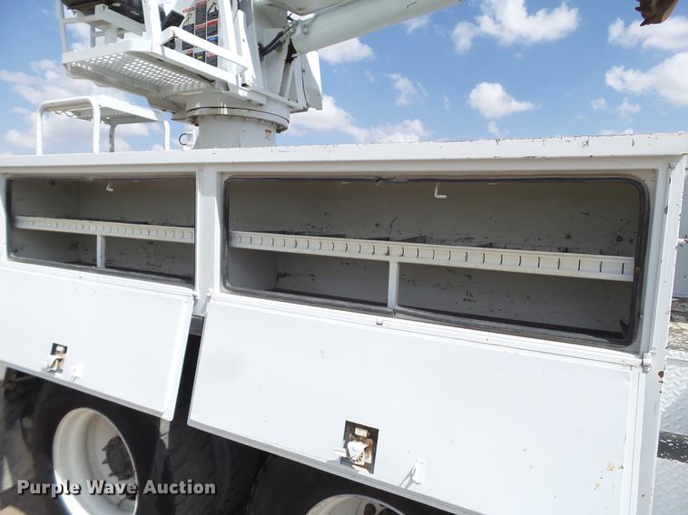 image for item EI9660 2010 Freightliner Business Class M2 digger derrick truck