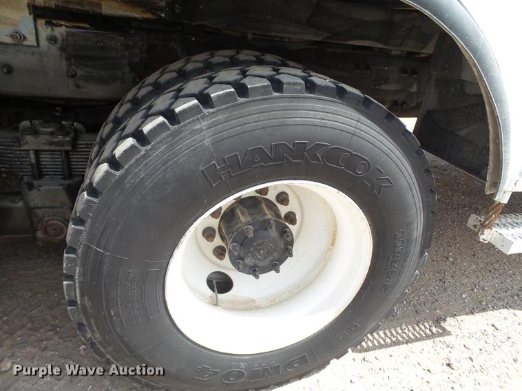 image for item EI9660 2010 Freightliner Business Class M2 digger derrick truck