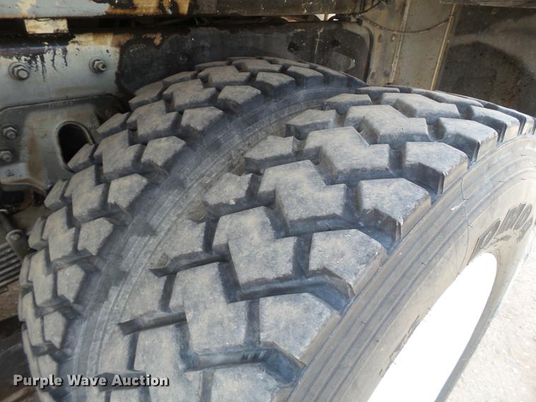 image for item EI9660 2010 Freightliner Business Class M2 digger derrick truck