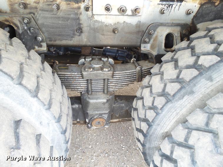 image for item EI9660 2010 Freightliner Business Class M2 digger derrick truck