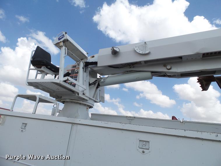 image for item EI9660 2010 Freightliner Business Class M2 digger derrick truck