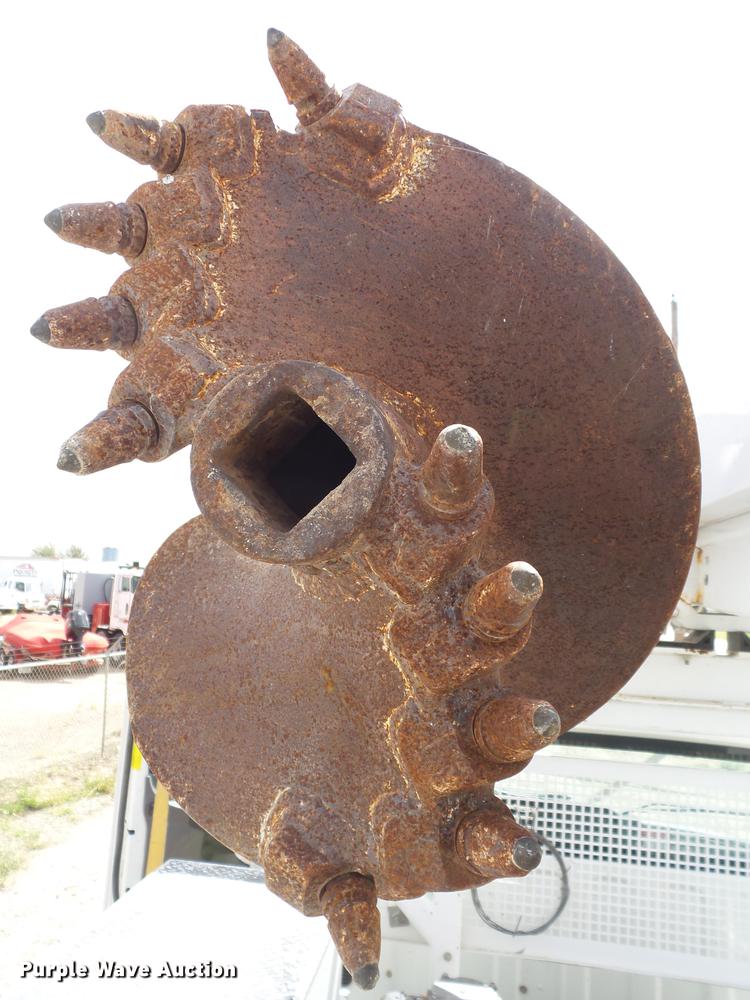 image for item EI9660 2010 Freightliner Business Class M2 digger derrick truck