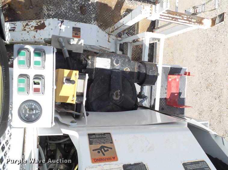 image for item EI9660 2010 Freightliner Business Class M2 digger derrick truck