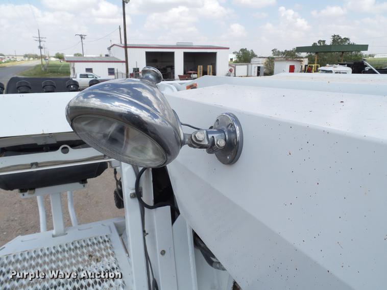 image for item EI9660 2010 Freightliner Business Class M2 digger derrick truck