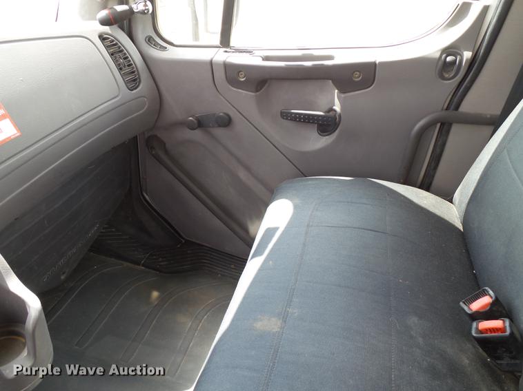 image for item EI9660 2010 Freightliner Business Class M2 digger derrick truck