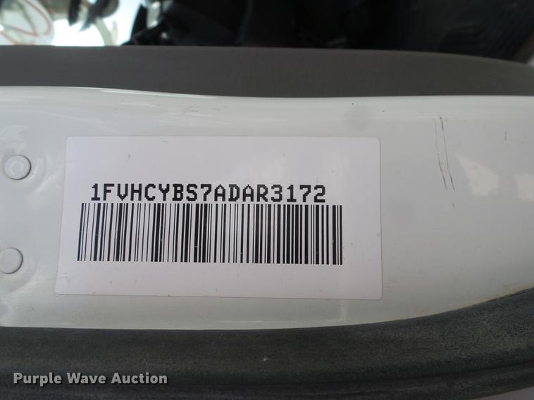 image for item EI9660 2010 Freightliner Business Class M2 digger derrick truck