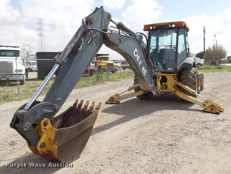 image for item EI9661 2007 John Deere 410J backhoe