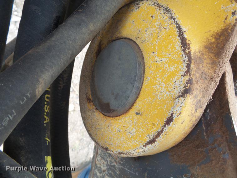 image for item EI9661 2007 John Deere 410J backhoe