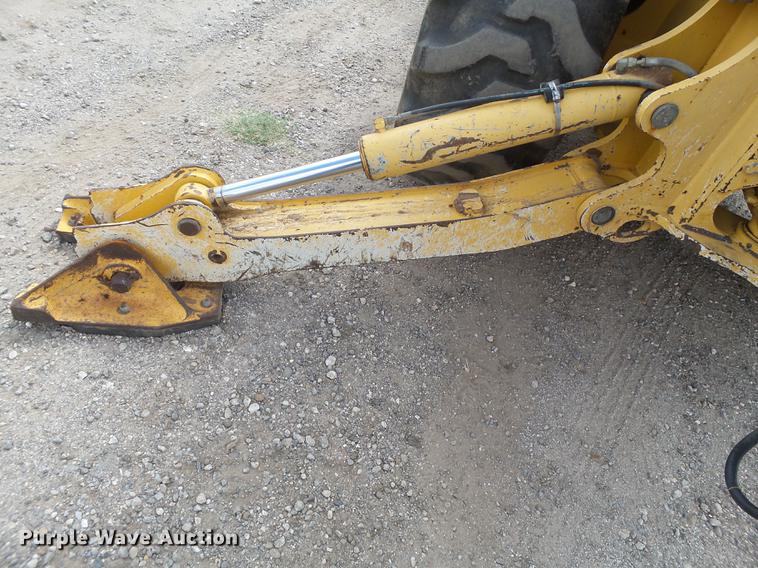image for item EI9661 2007 John Deere 410J backhoe
