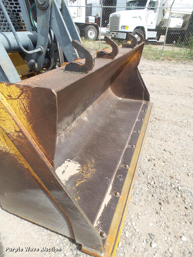 image for item EI9661 2007 John Deere 410J backhoe