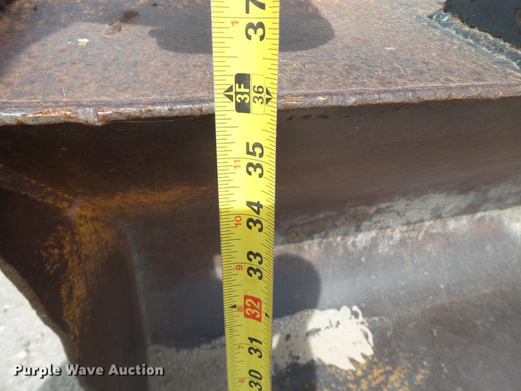 image for item EI9661 2007 John Deere 410J backhoe