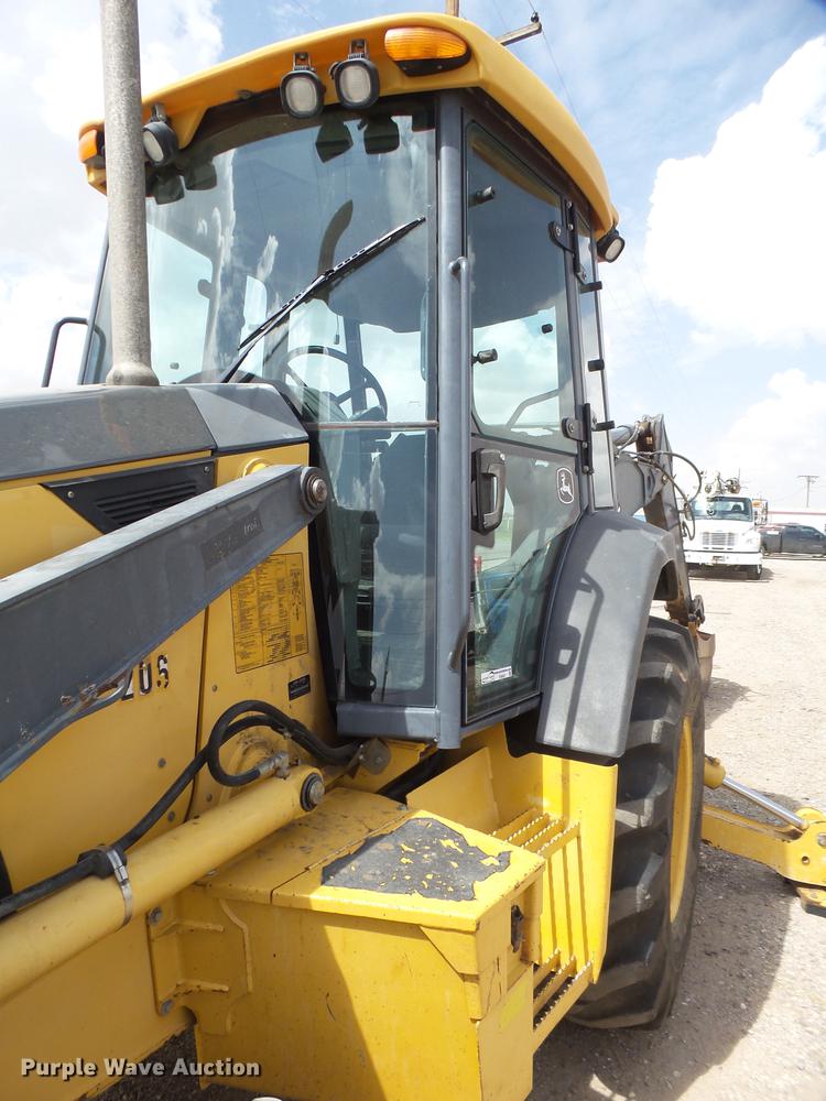 image for item EI9661 2007 John Deere 410J backhoe