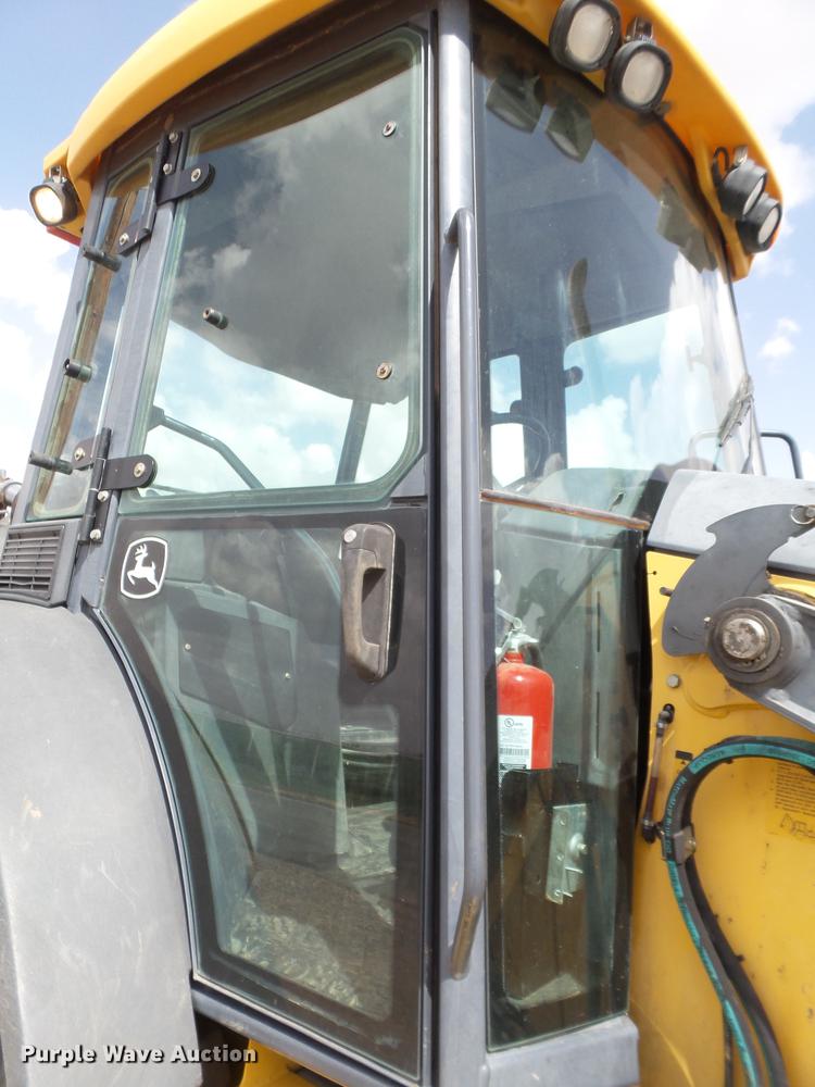 image for item EI9661 2007 John Deere 410J backhoe