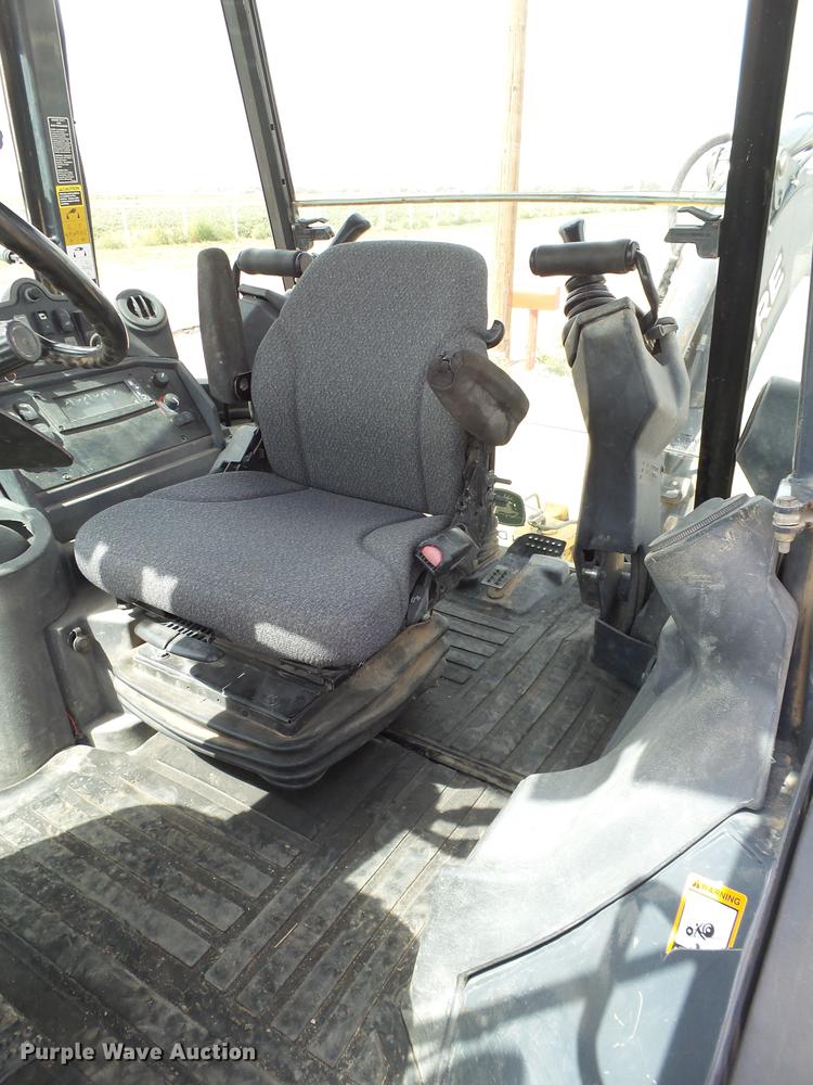 image for item EI9661 2007 John Deere 410J backhoe