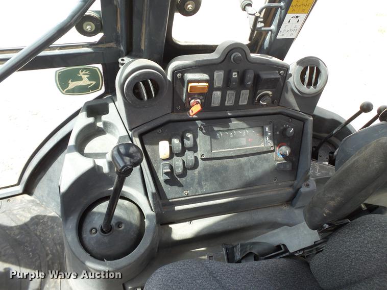 image for item EI9661 2007 John Deere 410J backhoe