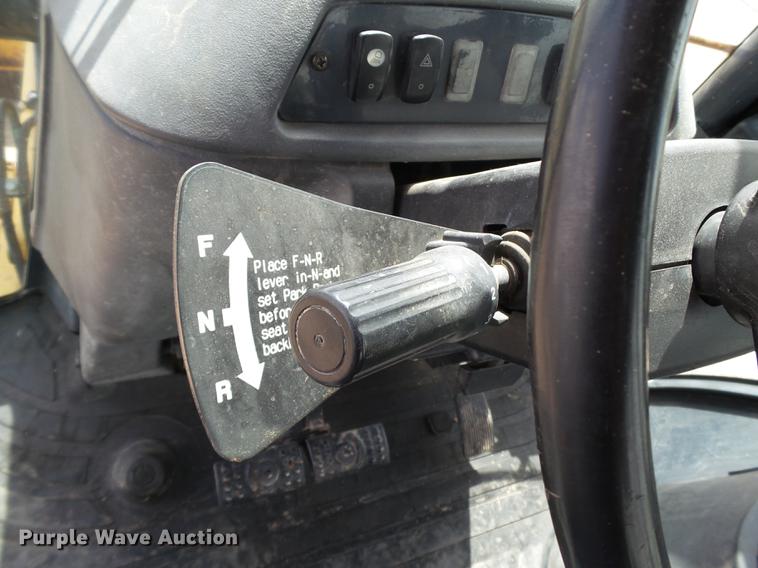 image for item EI9661 2007 John Deere 410J backhoe