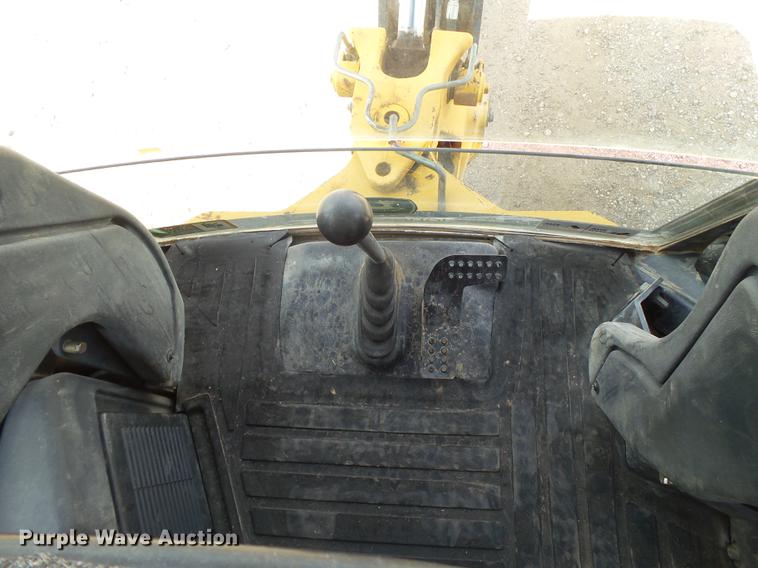 image for item EI9661 2007 John Deere 410J backhoe