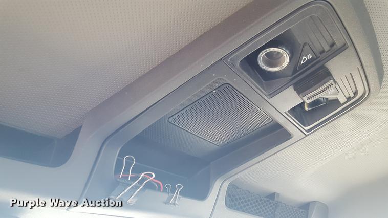 image for item EI9662 2014 Caterpillar CT660 semi truck