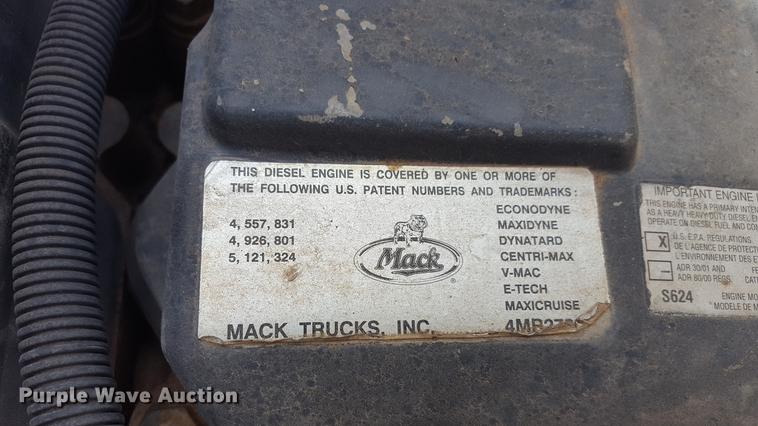 image for item EI9663 2004 Mack RD690SX flatbed winch truck