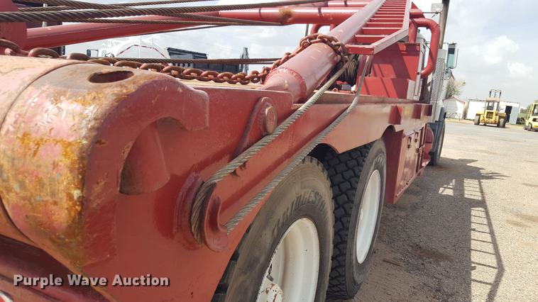 image for item EI9663 2004 Mack RD690SX flatbed winch truck