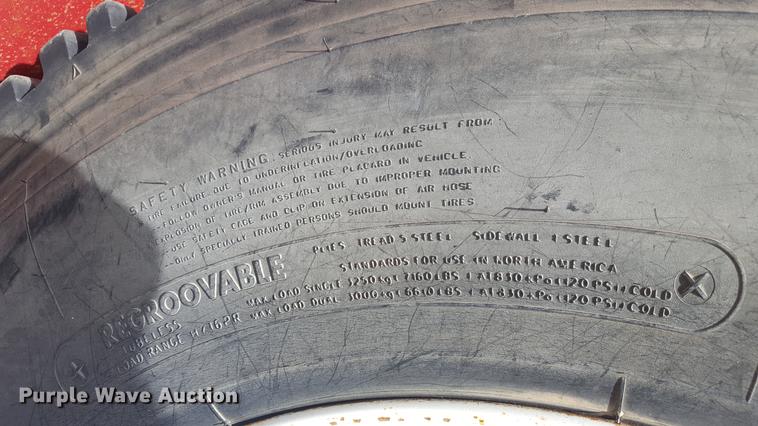 image for item EI9663 2004 Mack RD690SX flatbed winch truck