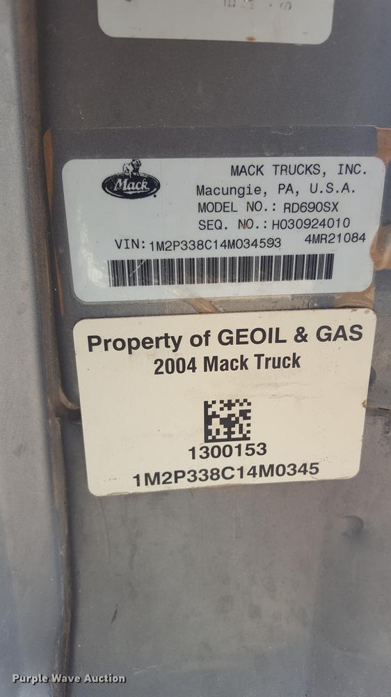 image for item EI9663 2004 Mack RD690SX flatbed winch truck