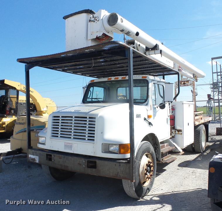 image for item EI9964 2001 International 4700 bucket truck