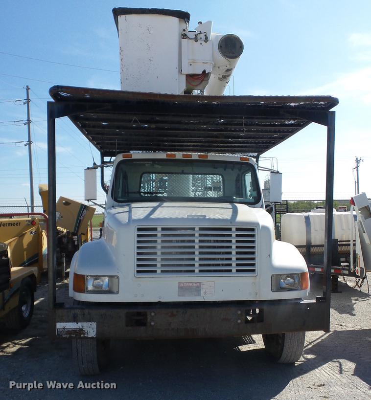 image for item EI9964 2001 International 4700 bucket truck