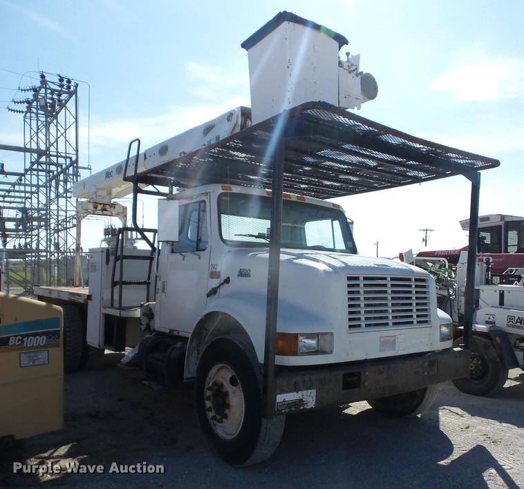 image for item EI9964 2001 International 4700 bucket truck