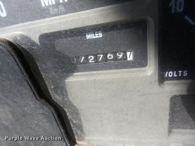 image for item EI9964 2001 International 4700 bucket truck