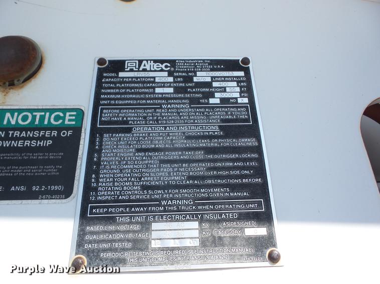 image for item EI9964 2001 International 4700 bucket truck