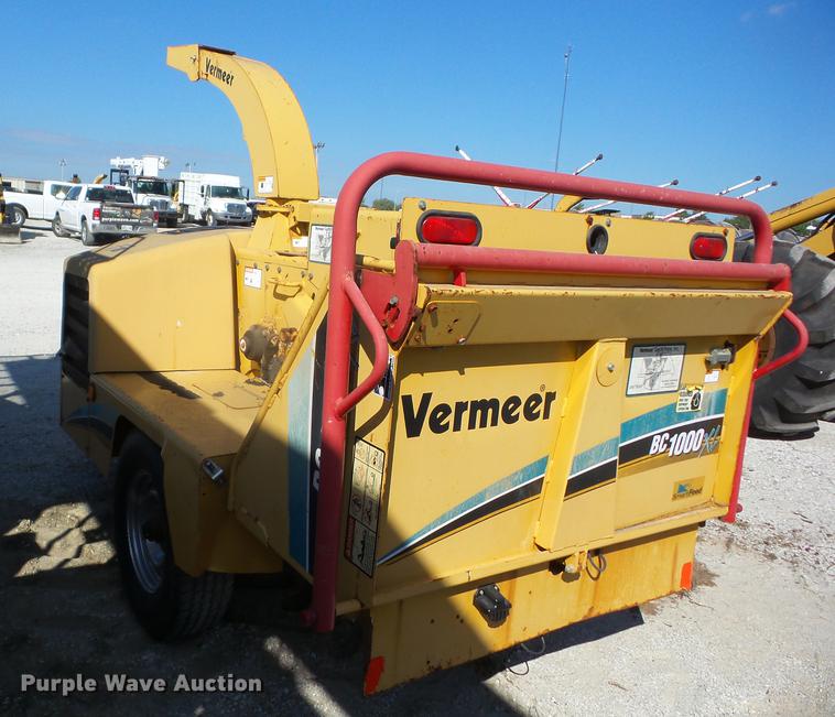 image for item EI9965 2006 Vermeer BC1000XL chipper