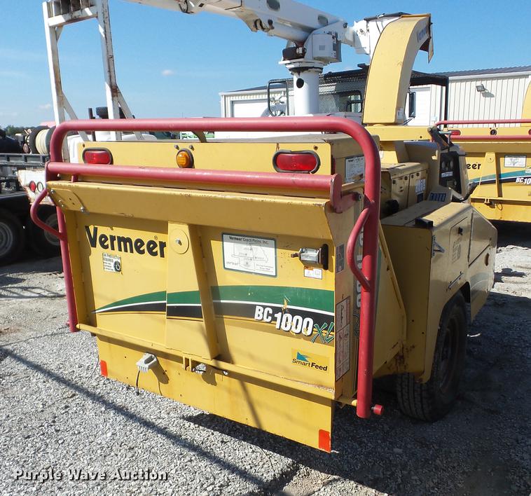 image for item EI9966 2007 Vermeer BC1000XL chipper
