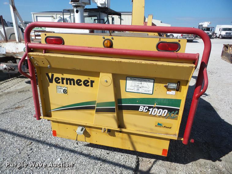 image for item EI9966 2007 Vermeer BC1000XL chipper
