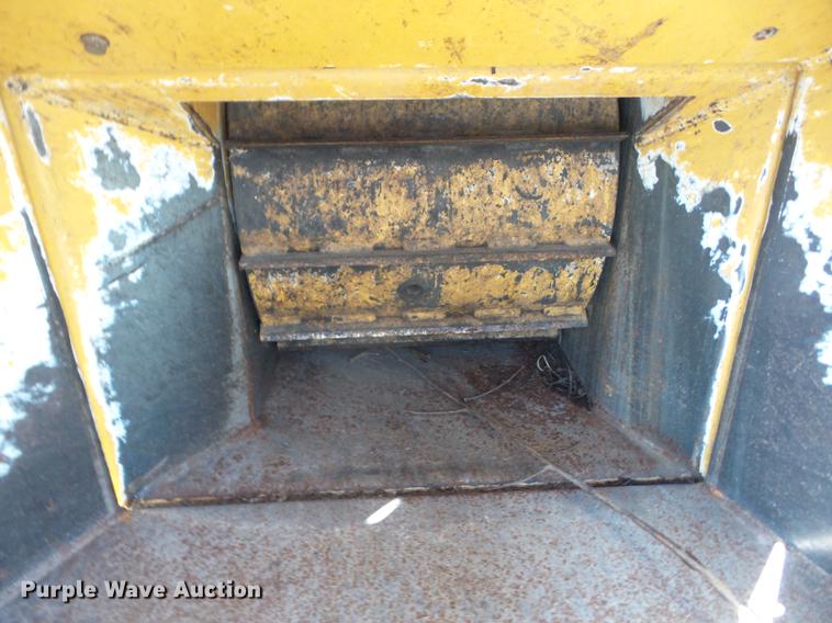 image for item EI9966 2007 Vermeer BC1000XL chipper