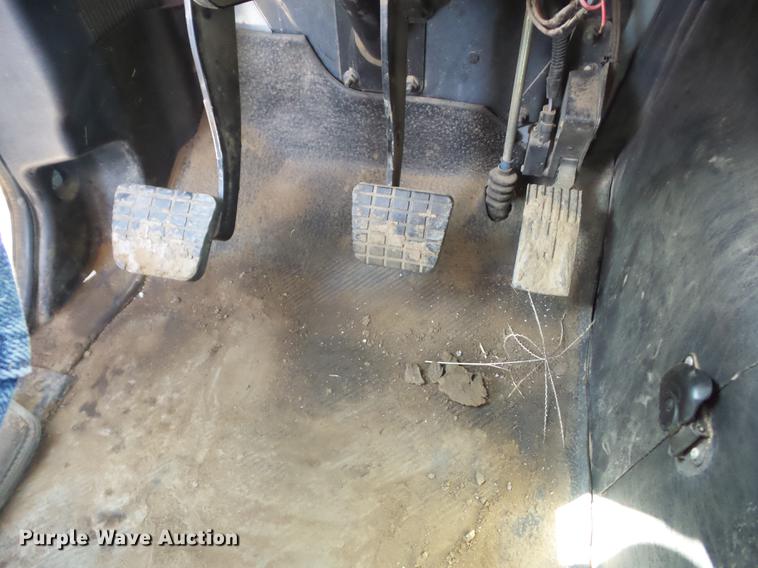 image for item EI9979 2005 International 8600 dump truck