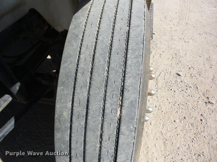 image for item EI9979 2005 International 8600 dump truck