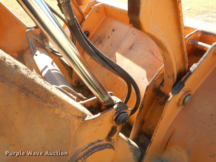 image for item EO9579 2002 Case 580 Super M backhoe