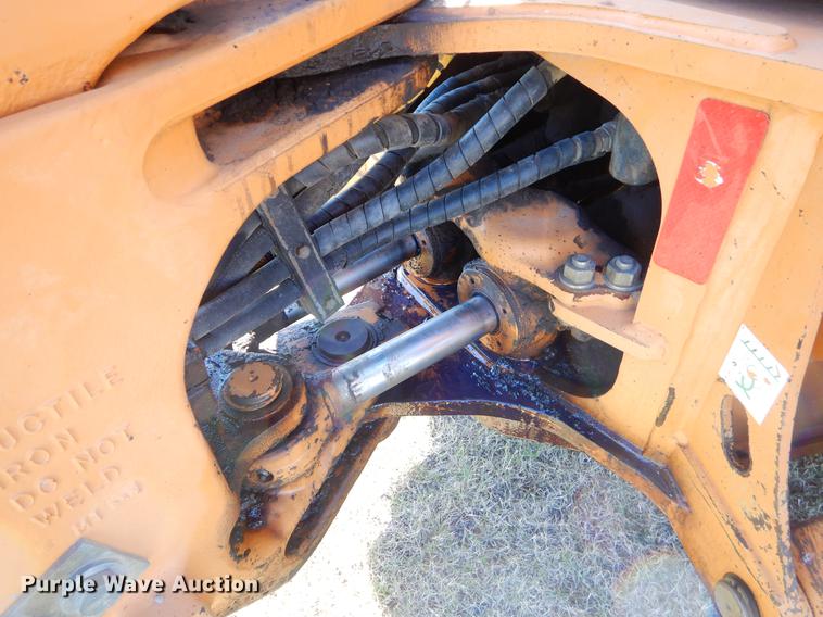 image for item EO9579 2002 Case 580 Super M backhoe