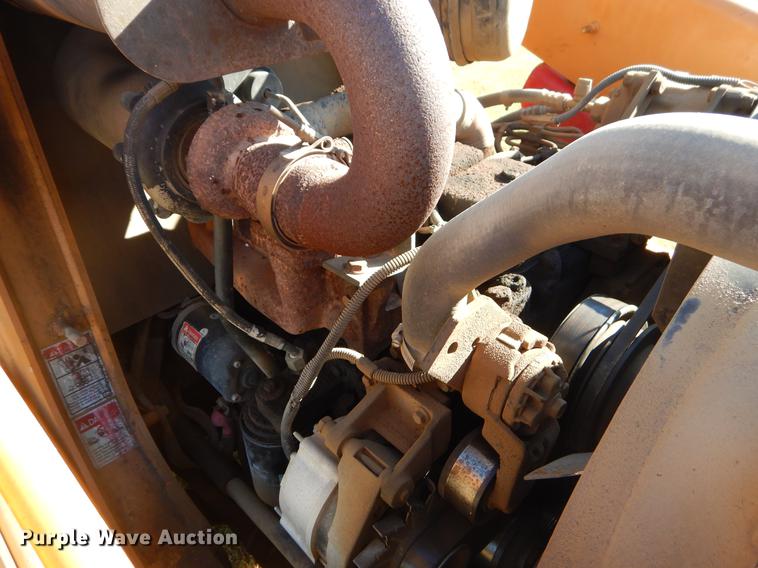 image for item EO9579 2002 Case 580 Super M backhoe