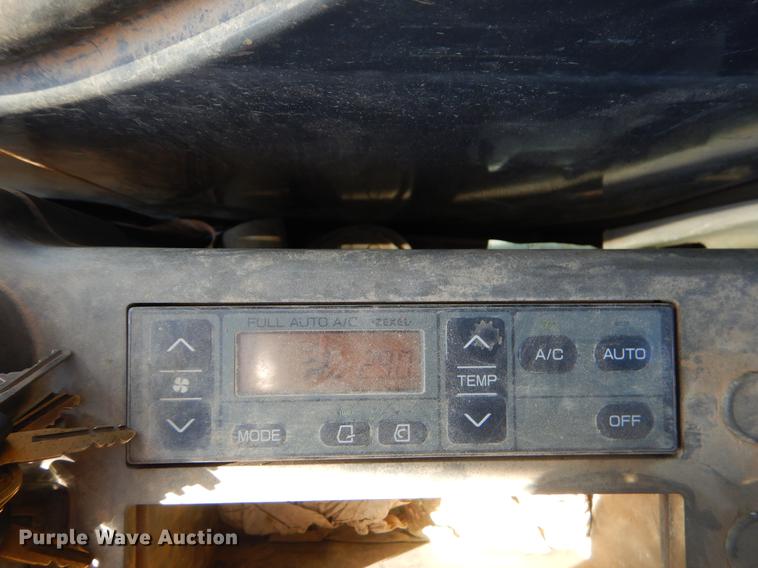 image for item EO9580 2005 John Deere 330C LC excavator